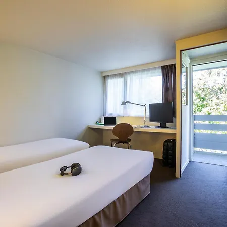 Campanile Vichy - 3*