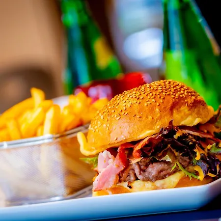 Campanile Vichy - Hotell