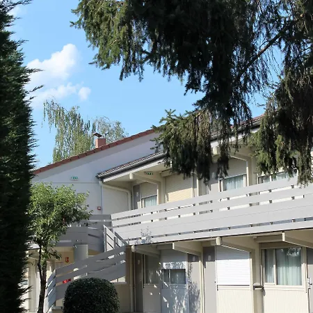فندق Campanile Vichy - بيلريف-سور-اليي