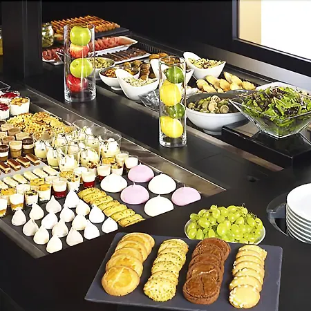 Campanile Vichy - 3*