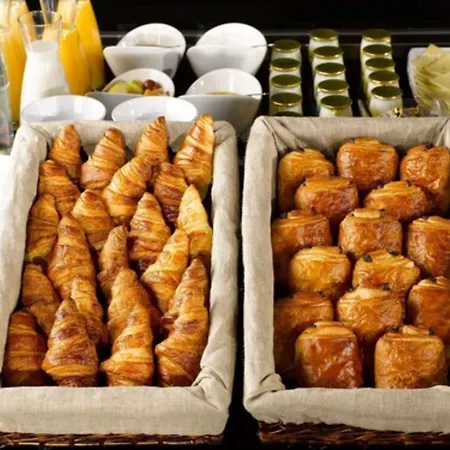 Campanile Vichy - 3*