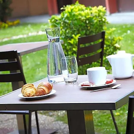 Hotel Campanile Vichy -