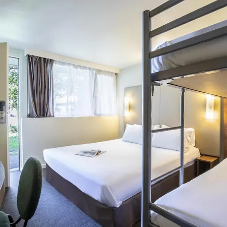 فندق Campanile Vichy -